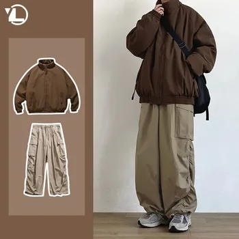 Зимний мужской комплект в стиле ретро Harajuku, хлопковая куртка со стоячим воротником + быстросохнущие брюки-карго на завязках, уличный трендовый костюм из 2 предметов